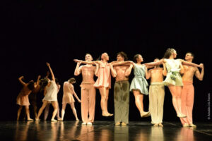 Espetáculo “Batucada”, do Ballet Stagium. Foto: Arnaldo J. G. Torres